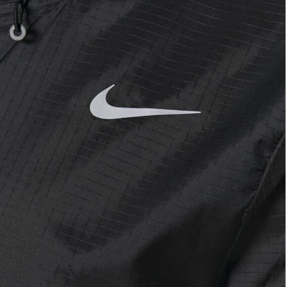 Nike Performance Essential Running jacket - Black- SIZE Medium - Picture 10 of 11